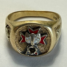 Knights of Columbus Fourth Degree 10K Gold Enamel Ring Size 10 Vintage picture
