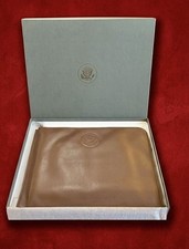 Rare Authetic President Trump White House VIP Leather Document Portfolio MINT picture