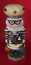 Hershey's Chocolate Happy Halloween Trick or Treat Figurine Collectible '01 5.5