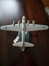 Franklin Mint USAAF B-17G Flying Fortress Diecast Display Model w/tag & Stand picture
