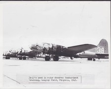 USAAF Boeing B-17 42-30924 radar observer bombardment training Langley 1945 pic picture