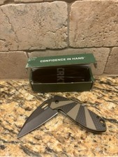 CRKT Heron Folding Knife SS Blade G10- Carbon Fiber Handle 3.8 OZ-New-Box Scuff picture