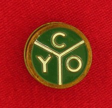 Vintage CYO Lapel Pin Catholic Youth Organization Green Enamel Catholic Jewelry picture