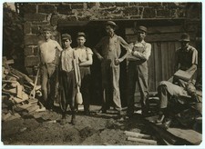 Photo:Denison Texas Pittman Handle Factory Child Labor Group 1913 ?? picture