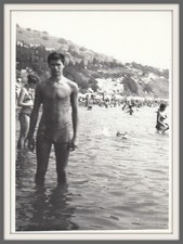 Beach Sport Swimmer 24yo Handsome man slim guy trunks muscle bulge photo Gay Int picture