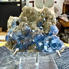 1.37LB  Rare transparent blue-green cubic fluorite mineral crystal sample/China picture