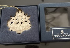 Wedgwood White Jasper Hark The Herald Angels Sing Ornament In Box 2-25001-2002 picture