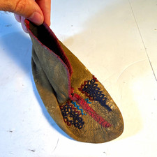 Antique Native American Beaded Hide Child Moccasin Single 6” Old Beads worn picture