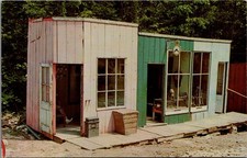 Ed's Ghost Town Museum Antiques Indiana Postcard Dexter Press Van Buren Color picture