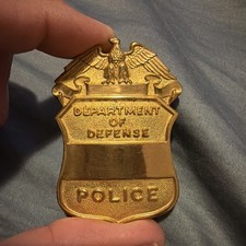 RARE GENUINE DEPARTMENT OF DEFENSE PIN VINTAGE OBSOLETE picture