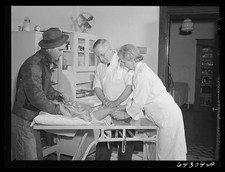 Photo:Chaffee Missouri 1942 Little Girl Receiving Anti Hydrophobia Vaccine picture
