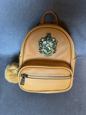 Universal Studios Harry Potter Hufflepuff Crest Mini Backpack + Tie Keychain picture