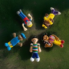 Vtg Lakeshore Pretend Play Learning 5 Mini Figures Multicultural Manipulatives picture