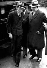 Vincent Coll being assisted from car by unidentified man New York Old Photo picture