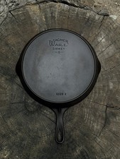 Vintage Wagner Ware Ghost Marked 9E No. 9 Cast Iron Skillet 1059 E w/ Heat Ring picture