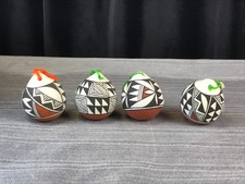 4 Vintage Native American ACOMA Pueblo Seed Pot CLAY POTTERY ROUND ORNAMENTS ME picture