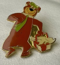 Vtg 1992 Hanna Barbera Yogi Bear Picnic Basket Enamel Lapel Pin picture