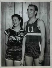 1958 Press Photo Jan & Jack Nichols Paris TN basketball at Grove High School picture