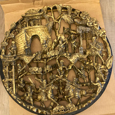 Vintage Chinese Round Gilt Gold Red Black relief Plaque Figural Battle Scene picture