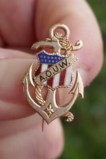 Antique 14kt Yellow Gold & Enameled 
