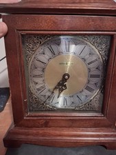 Vintage Howard Miller 800-122 Continuum Quartz Cherry Mantle Clock picture