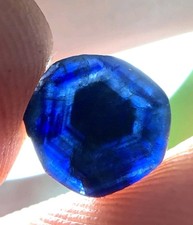 1.32 crts Stunning nice piece of blue teal sapphire rough piece @madag picture