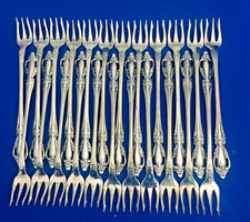Oneida RAPHAEL Stainless Distinction Deluxe Silverware HH: 23 Cocktail Forks picture