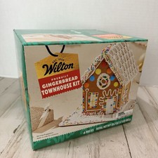 Wilton Christmas PreBuilt Gingerbread Town House Kit 28 Oz 6 Piece NEW SEALED picture