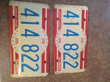 Vintage 1976 Illinois Bicentennial License Plate PAIR Matched Set Land of Lincol picture