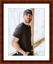 Riley Green 8.5 x 11 Color Unframed Photograph Collectable Art Print picture