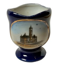 MINNEAPOLIS MN MINNESOTA - COURT HOUSE Souvenir ANTIQUE TRINKET COBALT  VASE picture