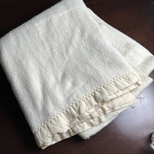 Vintage Ivory Acrylic Blanket Twin 64x82 Satin Trim Cream Mid Century 70s 80s picture