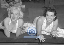 MARILYN MONROE AND JANE RUSSELL SEXY AMERICAN ACTORS 1953 5X7 PHOTO picture