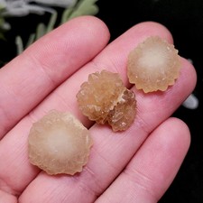 Cave Pearl Quartz picture
