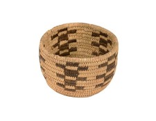Papago (Tohono O'odham) Basket picture