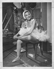 HOLLYWOOD GENE TIERNEY AS BALLET DANCER STUNNING PORTRAIT 1940s ORIG PHOTO MA77 picture