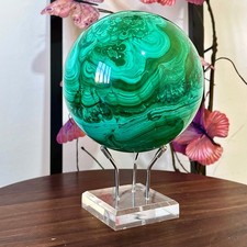 6.28LB Natural malachite ball quartz crystal energy ball Divination meditation picture