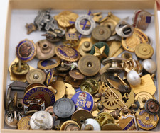 LARGE LOT OF MASONIC FRATERNAL, MILITARY SCREWBACK LAPEL PINS (FR) picture