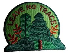Girl Boy Cub LEAVE NO TRACE Fun Patches Crests Badges SCOUTS GUIDE hiking Forest picture