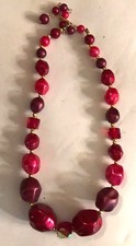 Vintage 1950's Red Pink Maroon Single Strand Lucite Bead Necklace Choker Style picture