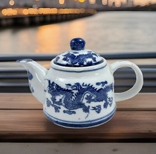 Vintage Teapot Chinese Blue White Porcelain Dragon Motif 1999 Fenghua 4.5