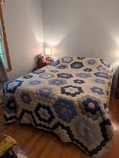 Vintage Grandmother’s Flower Garden Quilt 111”x78” Hexagons Beautiful Heirloom  picture