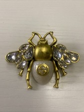 Gucci Bee Brooch Pin Gold Tone With Clear Rhinestone picture