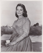 1958 Press Photo Actress Anna Navarro stars in 
