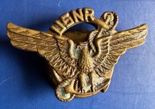 WWII  USNR  WW2 Victory 'Ruptured Duck' Lapel Button USN USMC picture
