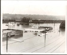 Waterbury Beef Co & RR line 1955 Flood photo CT picture