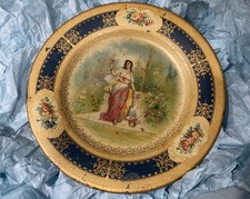HORLACHER'S 9 MONTHS OLD PERFECTION BEER VIENNA ART PLATE 1905 Vintage Original picture