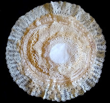 ANTIQUE VINTAGE LACE LOT~30 H M DOILIES~CENTERPIECES~LINEN~CROCHET~8