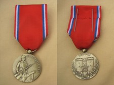 Verdun Medal with Clear Patina picture