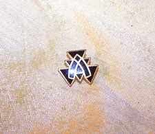 VINTAGE Lambda Chi Alpha fraternity pledge pin / button - OLD picture